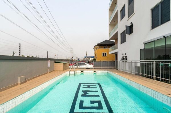 Luxury 2 bedroom apartment - Image 9