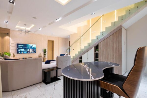 Luxury 2 bedroom apartment - Image 2